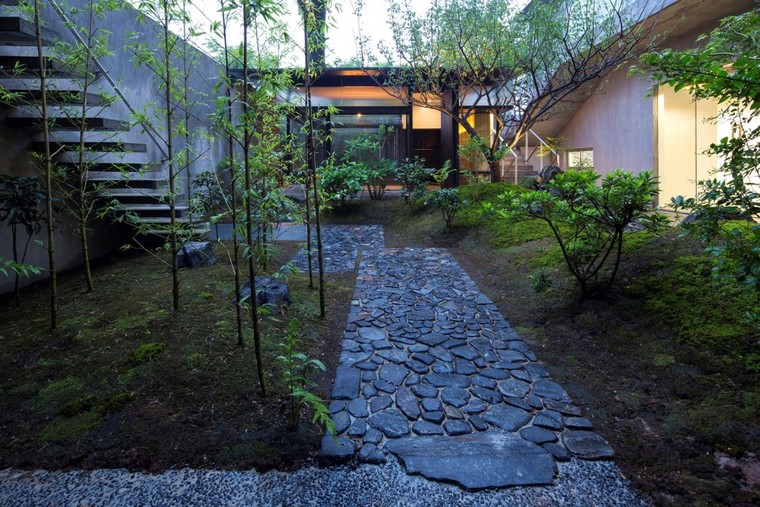 上海例园茶室-002-Tea-House-in-Li-Garden-Shanghai-by-Atelier-Deshaus-960x640