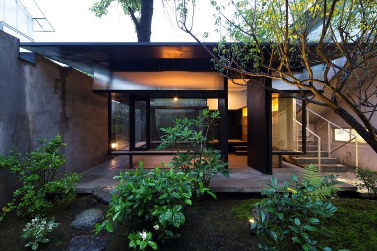 上海例园茶室-003-Tea-House-in-Li-Garden-Shanghai-by-Atelier-Deshaus-960x640