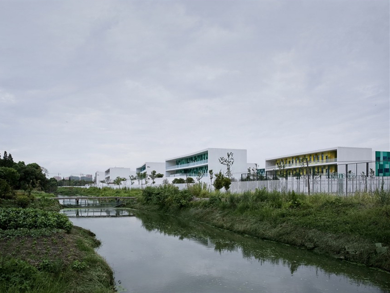 嘉定工艺美术学校资料下载-上海桃李园实验学校