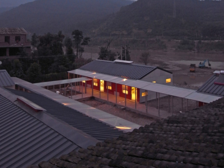 彩板钢构板房资料下载-四川广元下寺小学校园重建