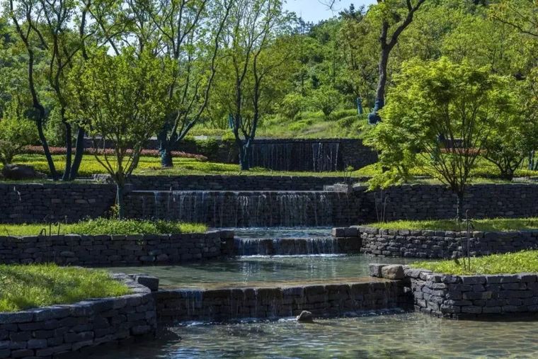 无水不成景 · 叠水 理水 阔瀑 飞瀑-景观设计-筑龙园林景观论坛