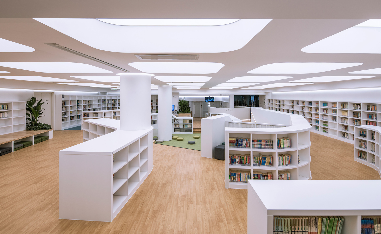 北京景山学校图书馆改造