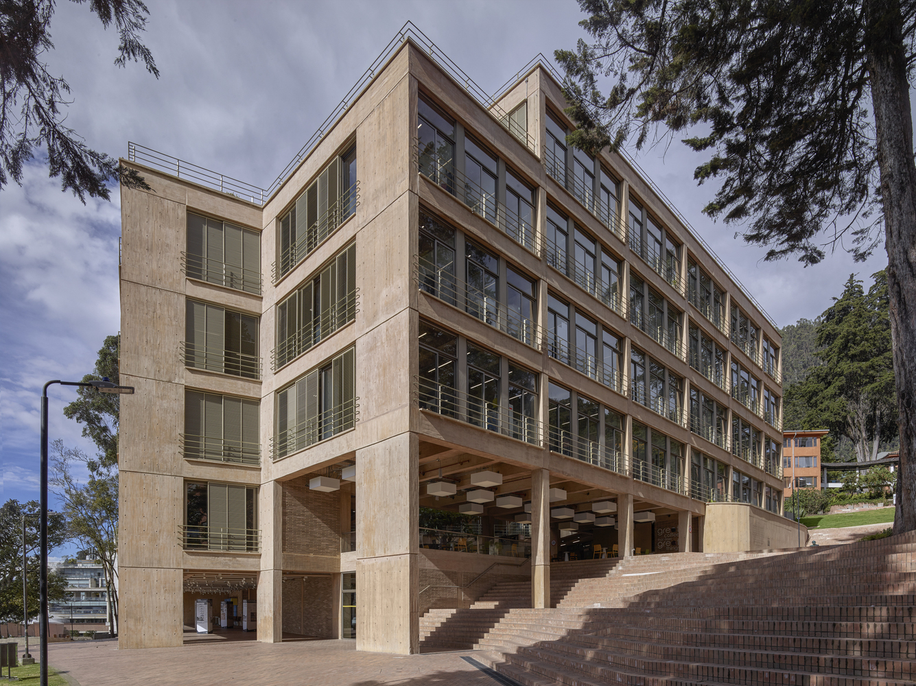 [分享]大学建筑学院新资料下载