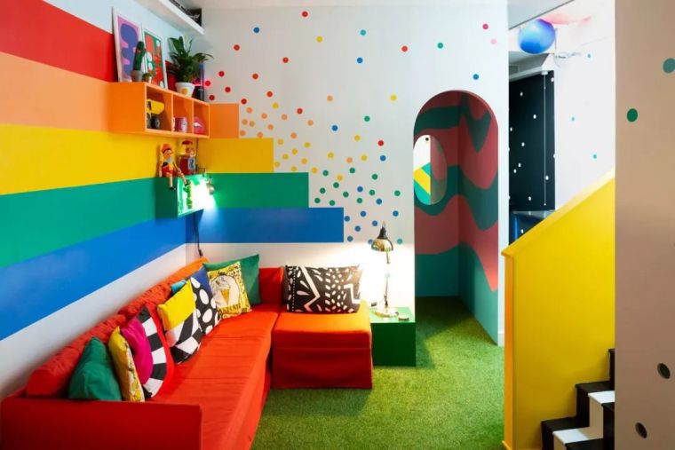 室内游乐设计资料下载-室内设计超夸张的七彩二居室 仿佛生活在彩虹里
