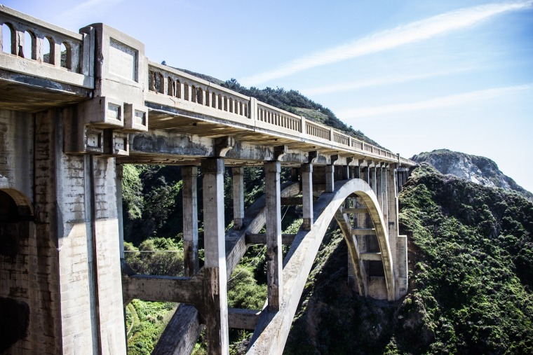 道路与桥梁工程概预算资料下载-桥梁工程概预算实例