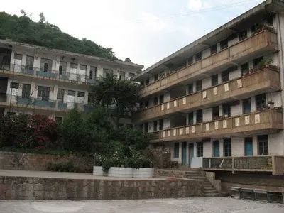 乡村小学耗时5年，千万改造，给留守儿童的礼物_5