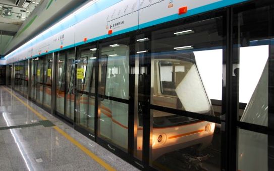 [分享]广州地铁apm线14日晚发生设备故障致全线双向延误1小时