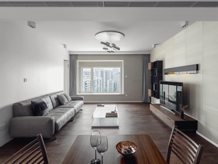 现代简约风格房间装修资料下载-南京现代简约风格的居住空间