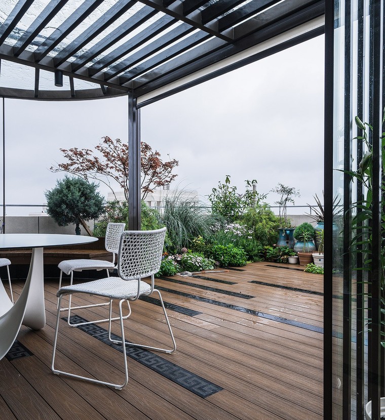 充满优雅简欧的顶层别墅