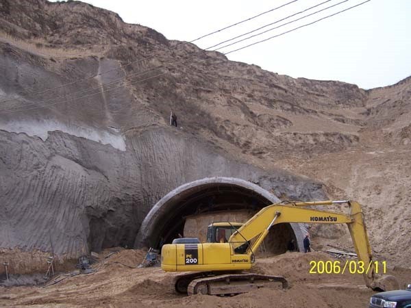 建筑结构设计关键技术资料下载-黄土隧道中取消系统锚杆设计与施工关键技术