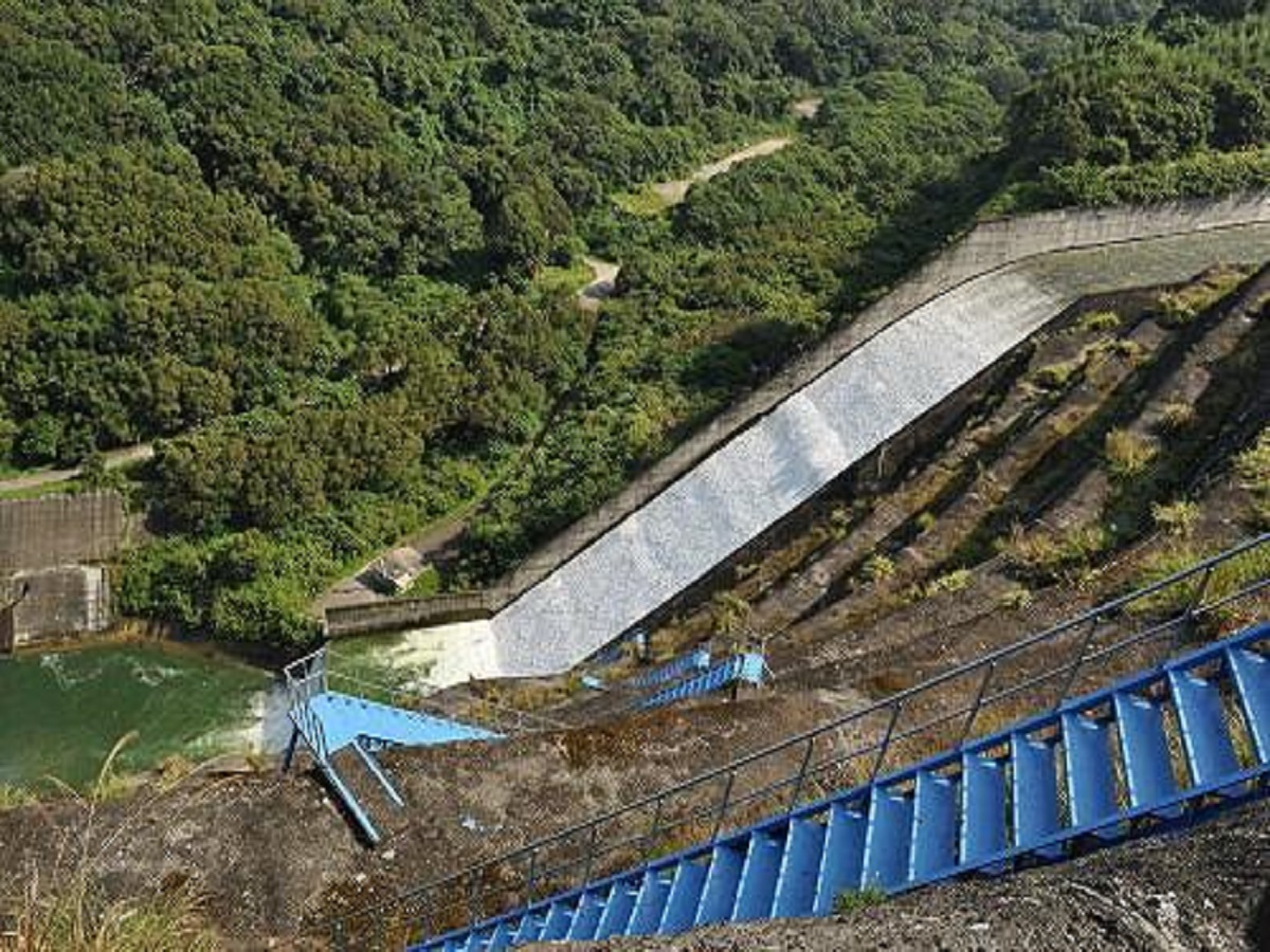 淤地坝溢洪道图片