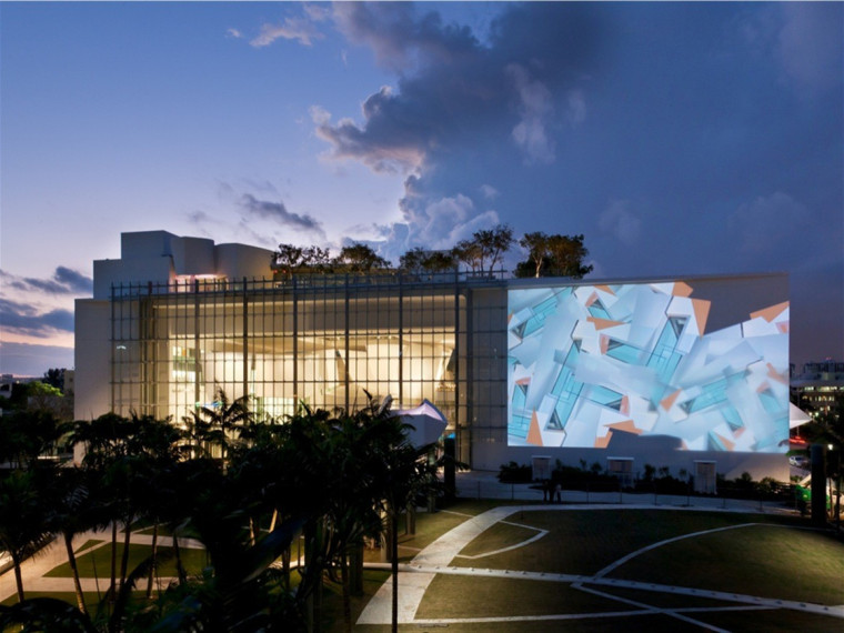 6米高玻璃幕墙资料下载-迈阿密新世界中心