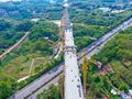 上桥下路的夹角呈59度，演绎教科书式相交