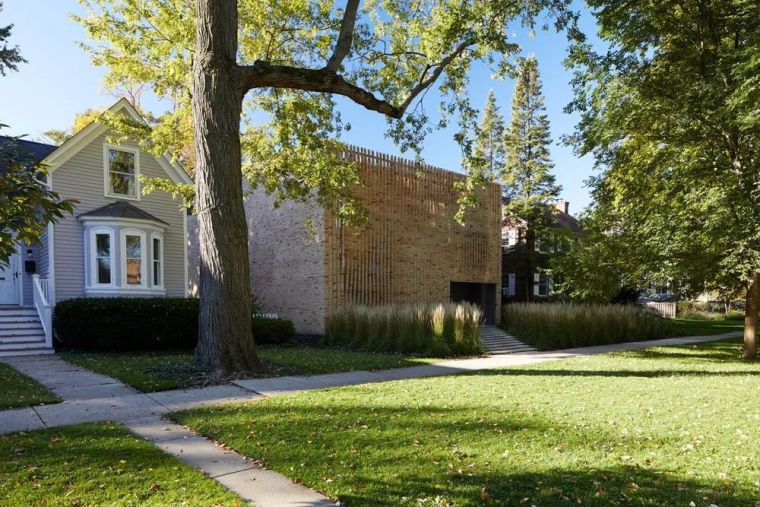 260平米住宅平面资料下载-让砖块秀出好身材丨Thayer砖石住宅