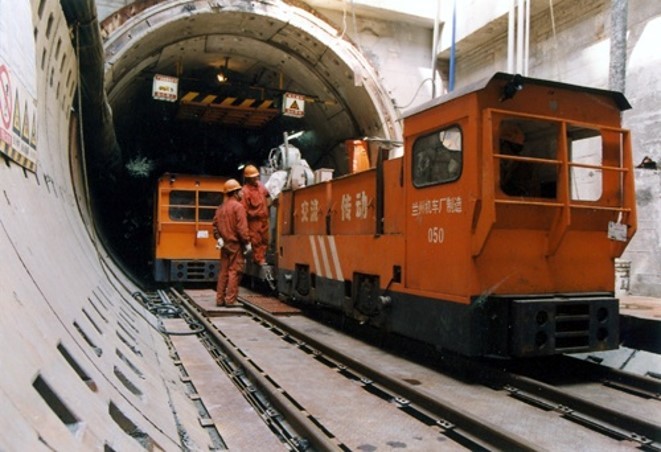 水平定向钻法管道穿越工程技术规程资料下载-地铁隧道工程盾构法施工技术规程