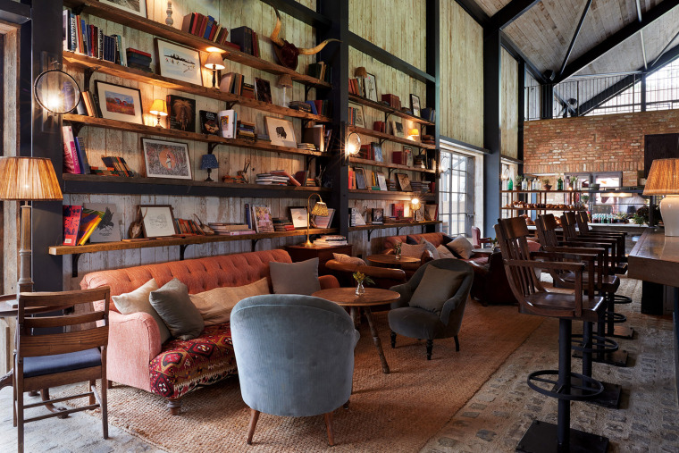 英国牛津郡Soho农庄-023-NEW-SOHO-FARMHOUSE-IN-OXFORDSHIRE-by-SOHO-HOUSE-DESIGN-TEAM-MICHAELIS-BOYD