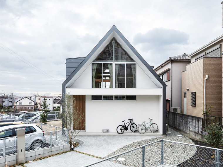 日本黑盒子住宅资料下载-日本塚脇住宅