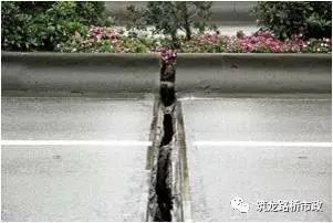 公路桥梁板式橡胶支座计算资料下载-多图流量慎入，公路桥梁常见病害及加固手段