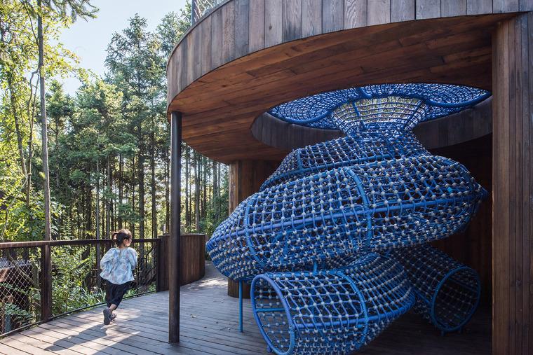 齐云山树屋世界-054-qiyun-mountain-tree-house-china-by-chongqing-wisto-landscape-design-co-ltd-shanghai-atelier-design-continuum-shanghai-jund-architects-co-ltd-anhui-xiangyuan-freedom-home-holiday-camp-manage