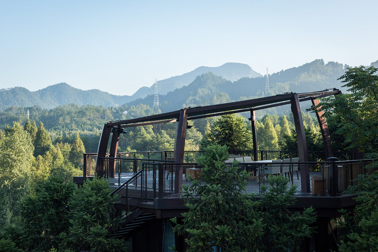 齐云山树屋世界-056-qiyun-mountain-tree-house-china-by-chongqing-wisto-landscape-design-co-ltd-shanghai-atelier-design-continuum-shanghai-jund-architects-co-ltd-anhui-xiangyuan-freedom-home-holiday-camp-manage