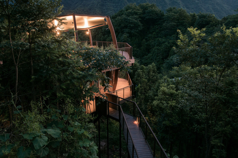 齐云山树屋世界-055-qiyun-mountain-tree-house-china-by-chongqing-wisto-landscape-design-co-ltd-shanghai-atelier-design-continuum-shanghai-jund-architects-co-ltd-anhui-xiangyuan-freedom-home-holiday-camp-manage