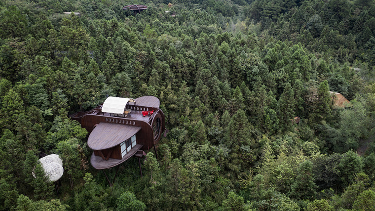 齐云山树屋世界-032-qiyun-mountain-tree-house-china-by-chongqing-wisto-landscape-design-co-ltd-shanghai-atelier-design-continuum-shanghai-jund-architects-co-ltd-anhui-xiangyuan-freedom-home-holiday-camp-manage