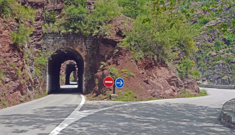 农村基础设施建设项目——通村公路-daluis-gorges-1574583_1920