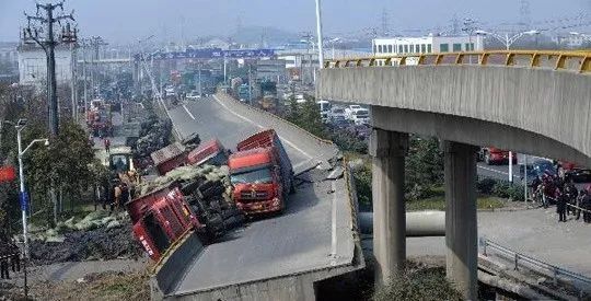 胥涛路对接横山路隧道工程资料下载-独柱墩红了……听听设计行业的声音