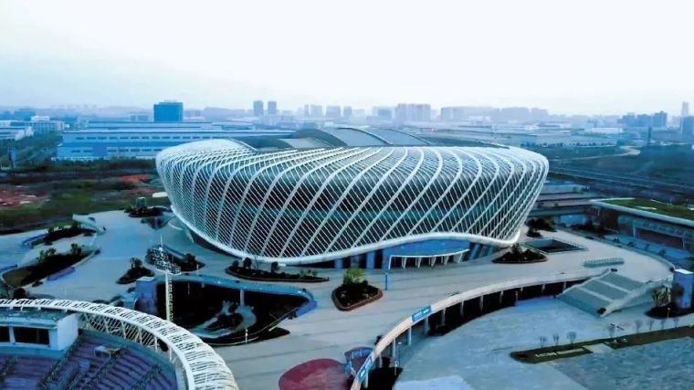 衢州体育公园总体规划视频资料下载-揭开军运会场馆中的中国建造密码