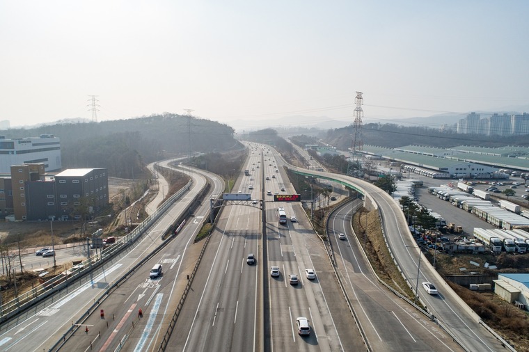 市政道路设计勘察资料下载-市政道路工程勘察、设计、施工总承包招标