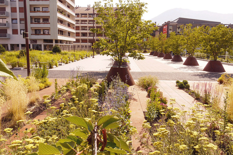 法国安纳西Paul Grimault休闲广场-004-urban-space-of-esplanade-paul-grimault-at-annecy-by-agence-aps