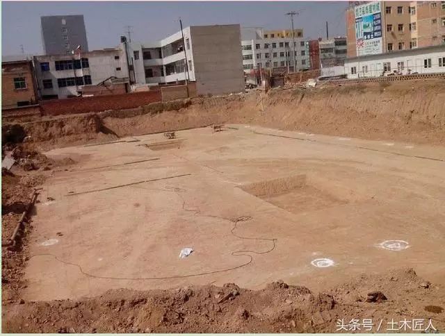 地下室暗管资料下载-高层建筑地下室施工流程细致详解