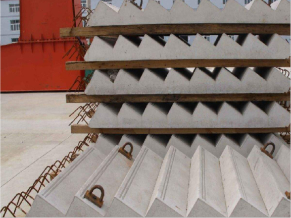 混凝土预制板施工工法资料下载-PC预制板、预制楼梯施工技术交底