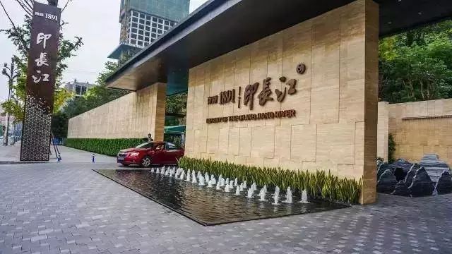 小区入口大门图片资料下载-干货：楼盘入口的设计手法！！！