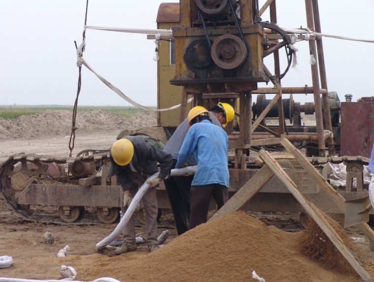 公路地基施工技术规范资料下载-特殊土路段公路地基施工技术(ppt)