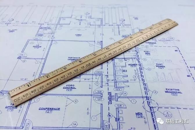 26栋住宅户型资料下载-一栋33层住宅从基坑开挖到竣工全流程