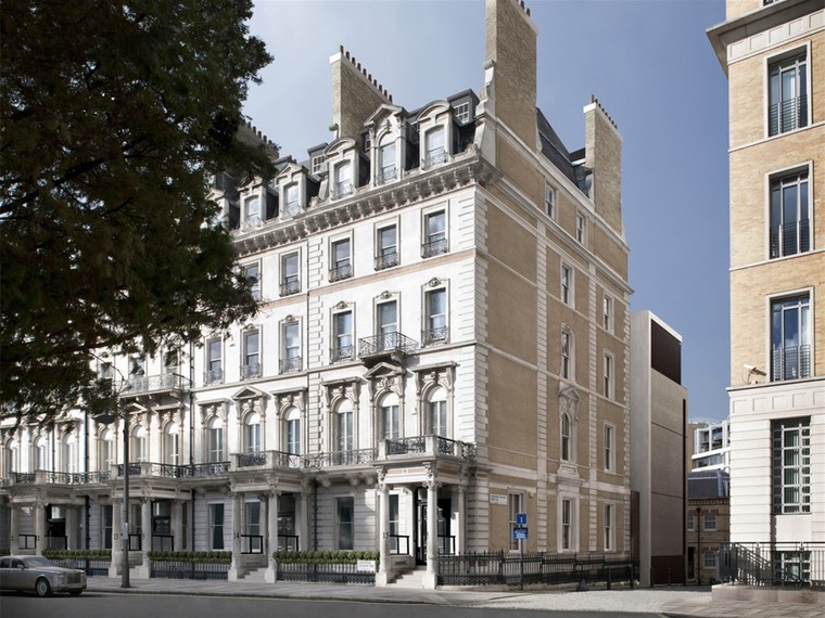 英国格罗夫纳街11-15号公寓