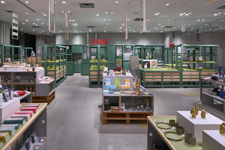 日本JINS银座阁楼店-Schemata Architects-商业展示空间设计案例-筑龙室内设计论坛