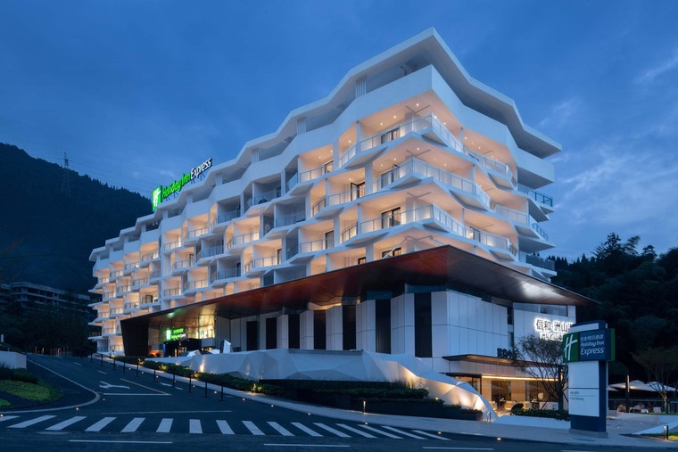 峨眉七里坪智选假日酒店-建筑设计-宾馆酒店建筑案例