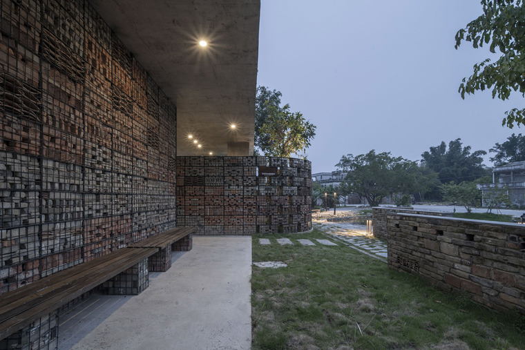 广东开平塘口镇祖宅村景观-001-public-toilet-in-zuzhai-village-china-by-cns