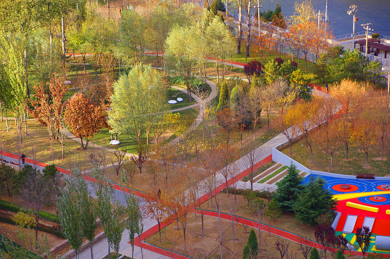 北京华茂绿线北园改造-002-huamao-lvxian-north-park-renovation-china-by-ywa-landscape-architecture-beijing-institute-of-landscape-and-traditional-architectural-design