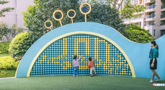 小丑怪转转墙可以变出你想要的任何图案.