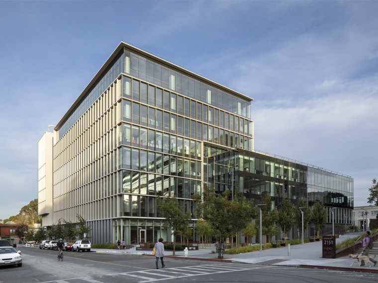 微软办公楼建筑设计资料下载-美国伯克利大道学术办公楼
