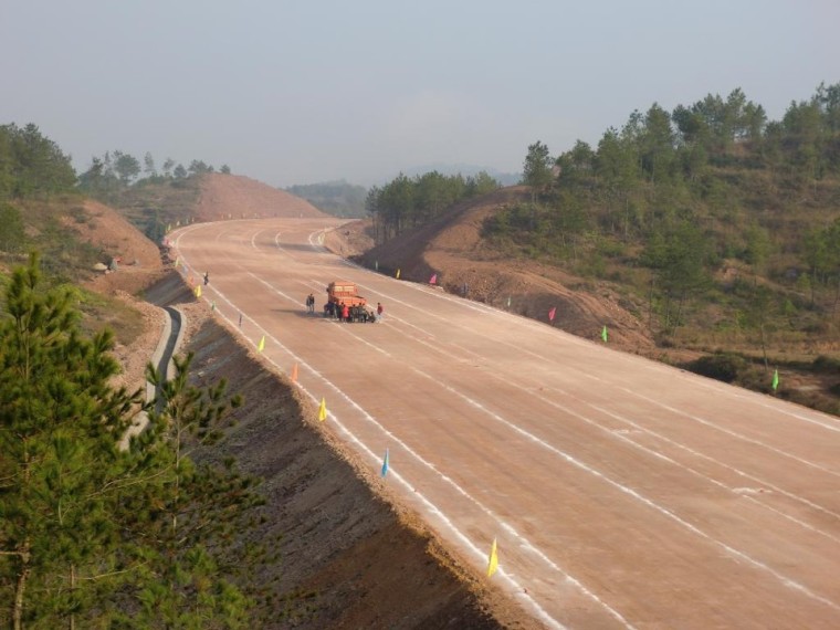 公路管线测量资料下载-市政公路工程中线、纵横断面测量及曲线测设