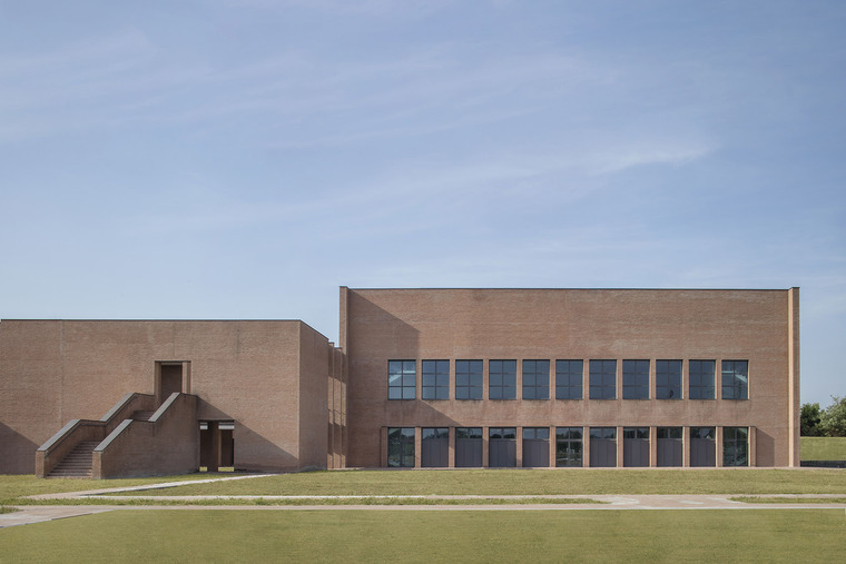 意大利欧洲学校帕尔马新址-024-nuova-sede-della-scuola-per-leuropa-a-parma-by-studio-zermani-e-associati