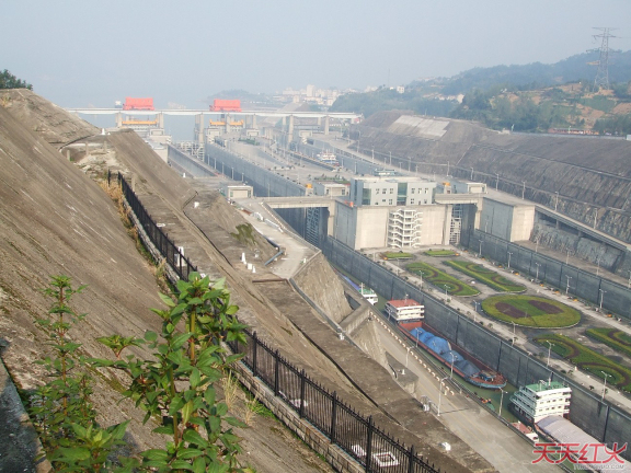 堤防工程施工总结资料下载-建筑工程大体积混凝土施工总结