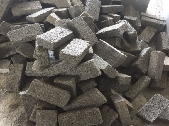 配砖(小米砖)