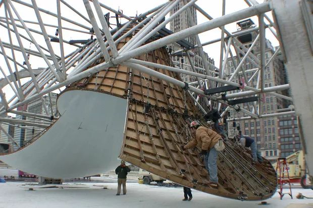 云门 cloud gate的内部骨架
