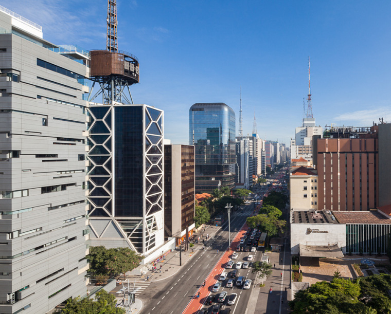 门楼建筑面积资料下载-散点式开发持续没落，城市化设计发展分析