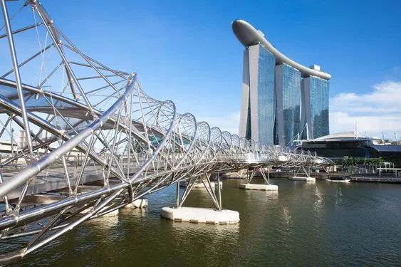 新加坡螺旋人行桥 helix bridge